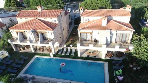 Tokoglu Hotel | Fizzio Alaçatı Hotel