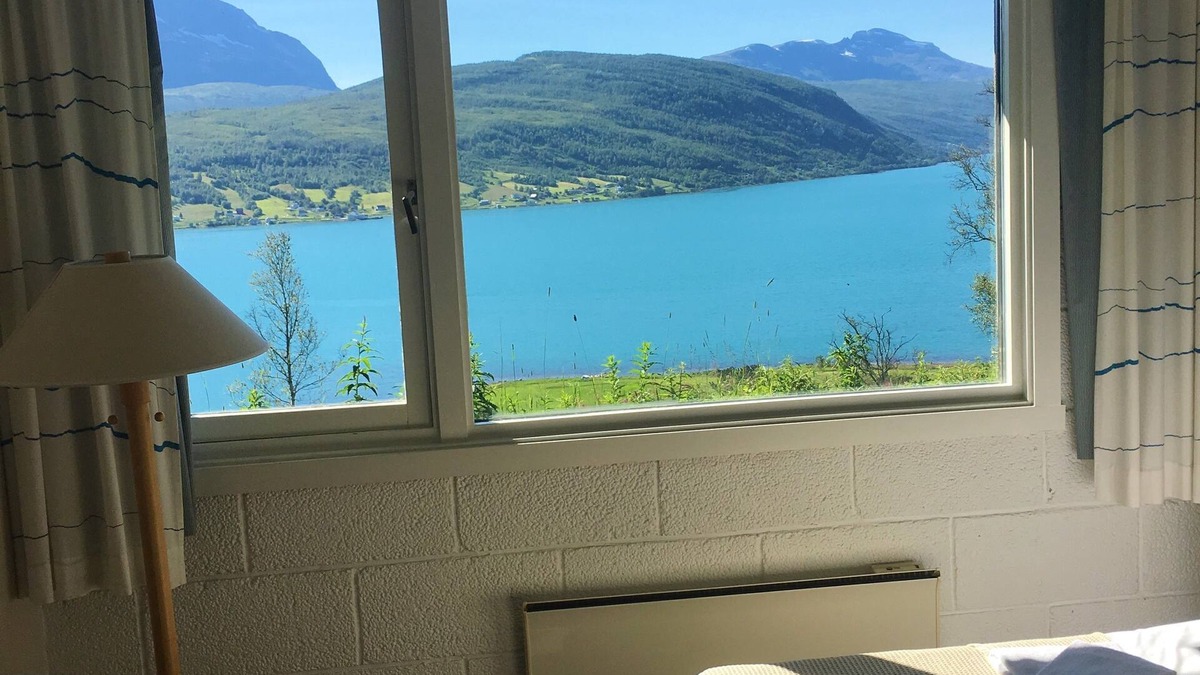 Lavangen Municipality Hotel | Fjellkysten
