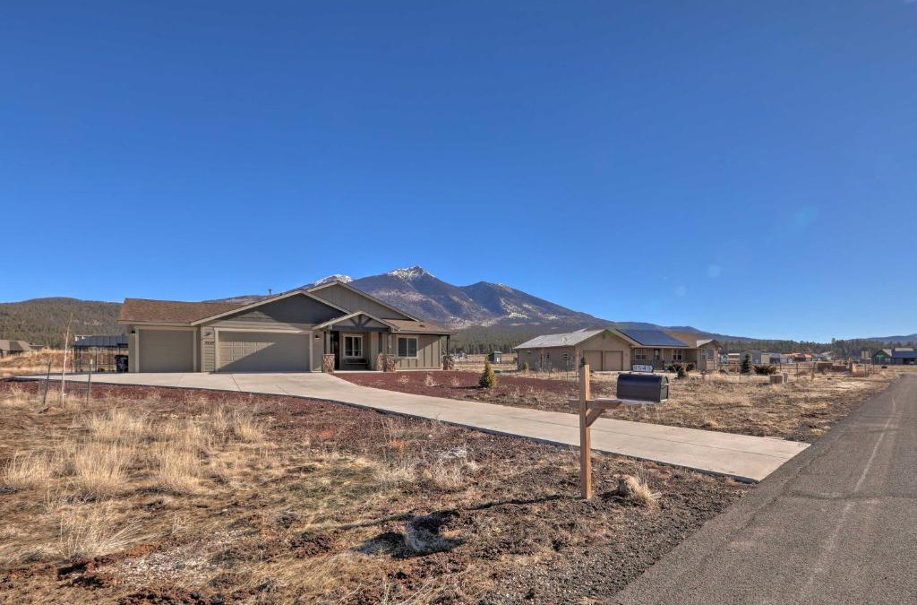 Fort Valley House | Flagstaff Home with Views - Near Arizona Snowbowl!