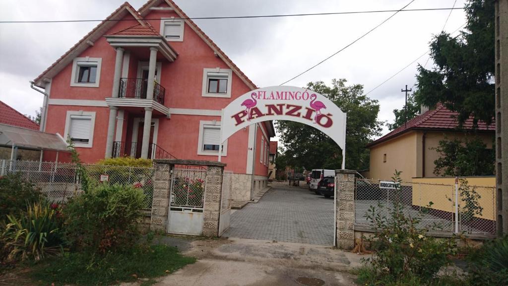 Szekesfehervar Bed & Breakfast | Flamingó Panzió