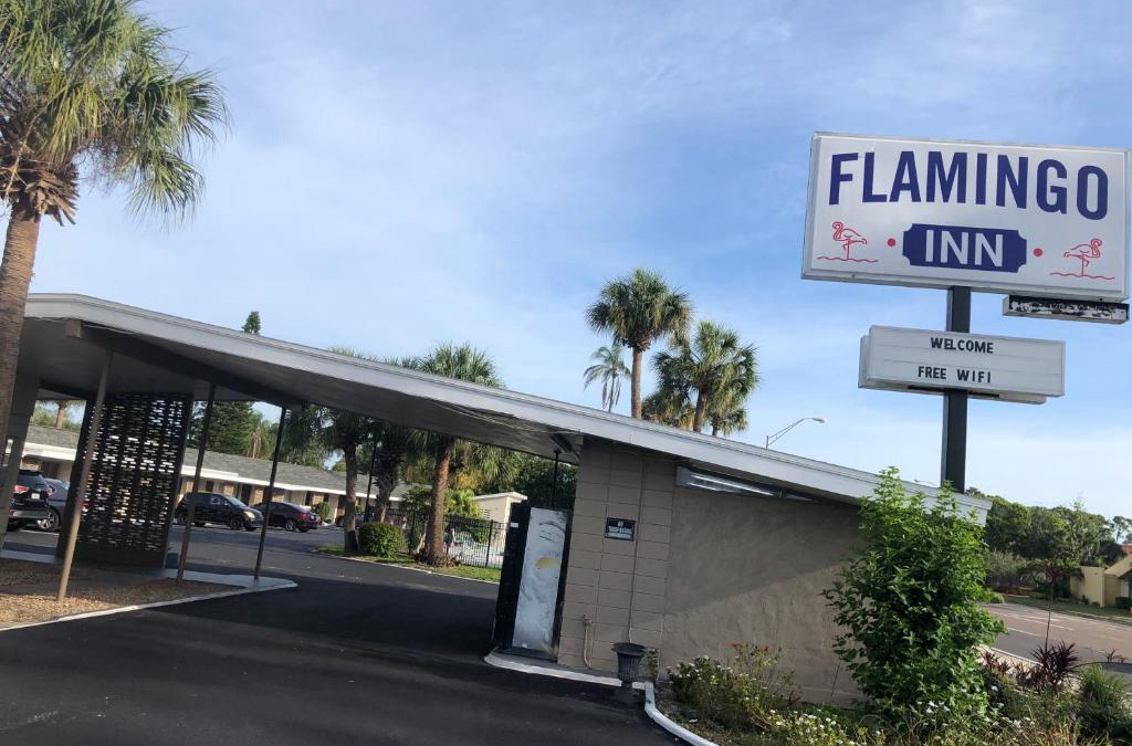 Indian Beach Sapphire Shores Hotel | Flamingo Inn