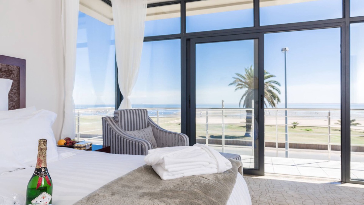 Walvis Bay Hotel | Flamingo Villa Boutique Hotel