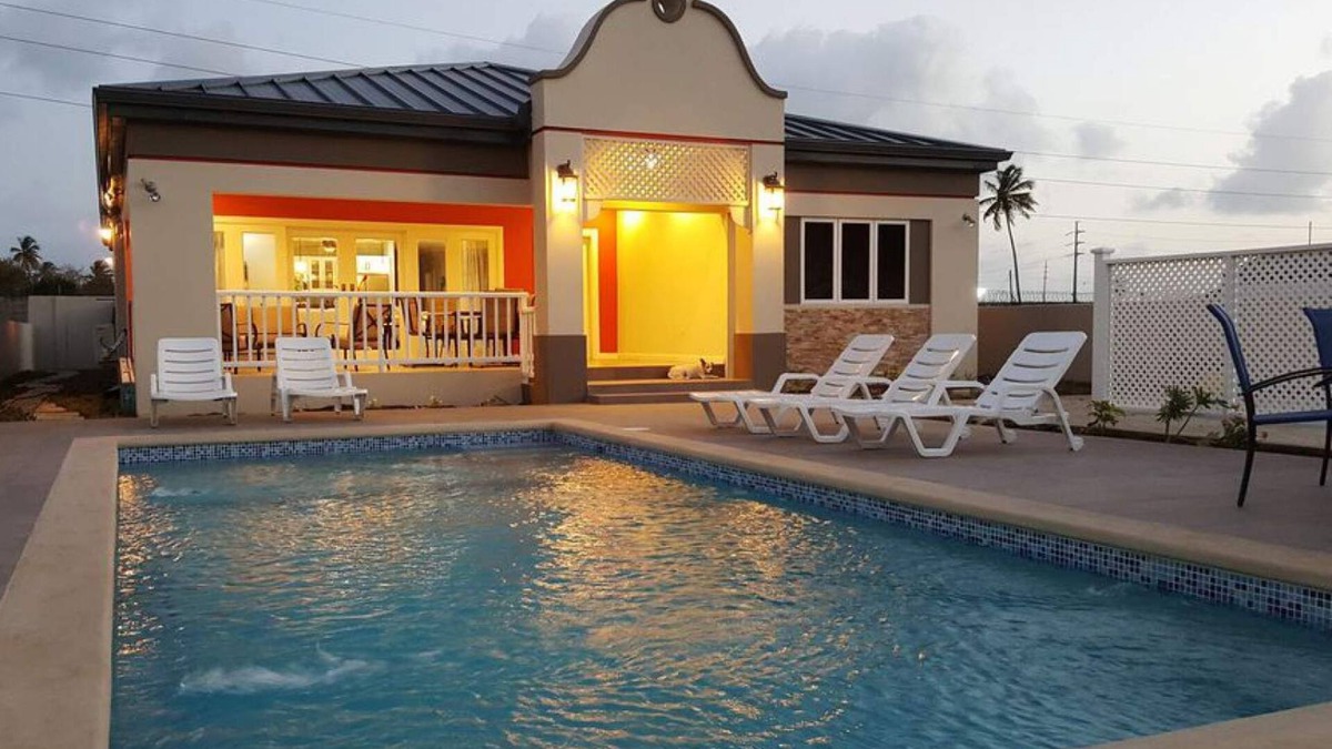 Canaan Villa | Flamingo Villa in quiet & secure gated development close to airport, beaches
