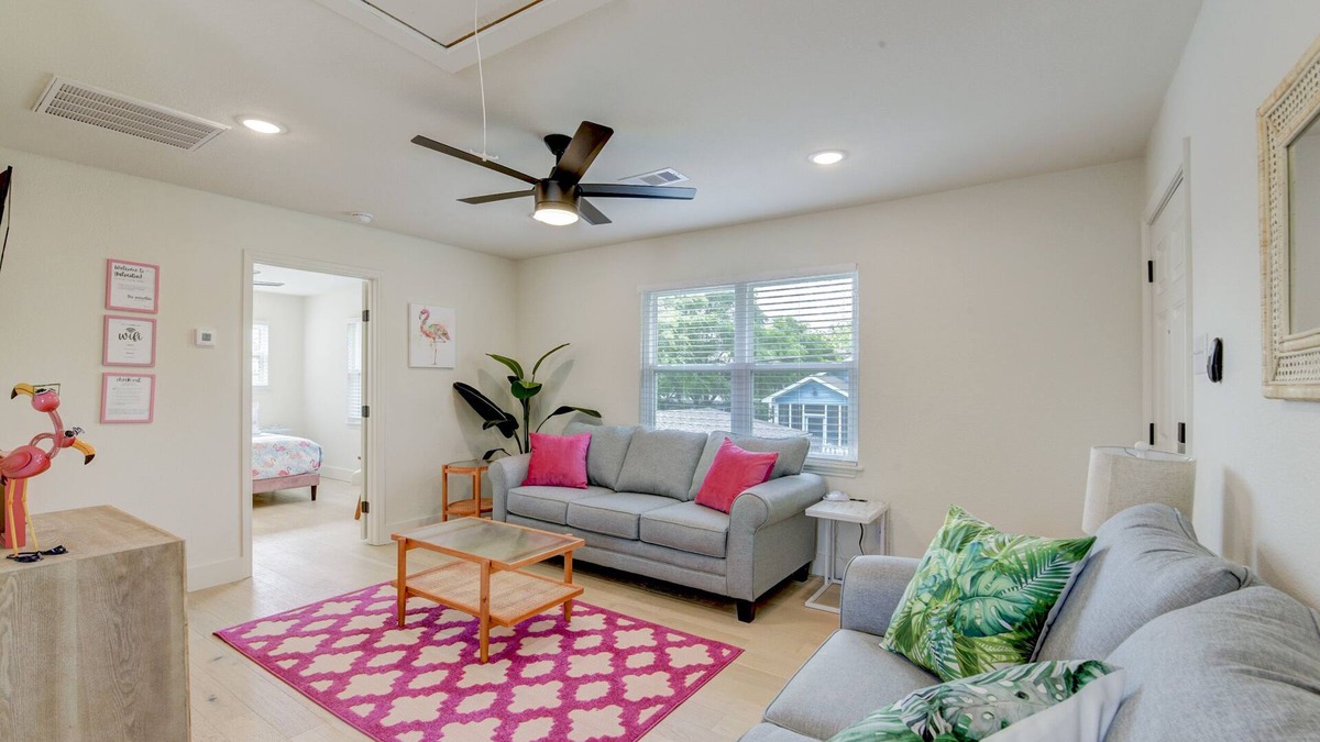 Galveston Apartment | Flamingos on 45th - Carriage House - Cute and Cozy