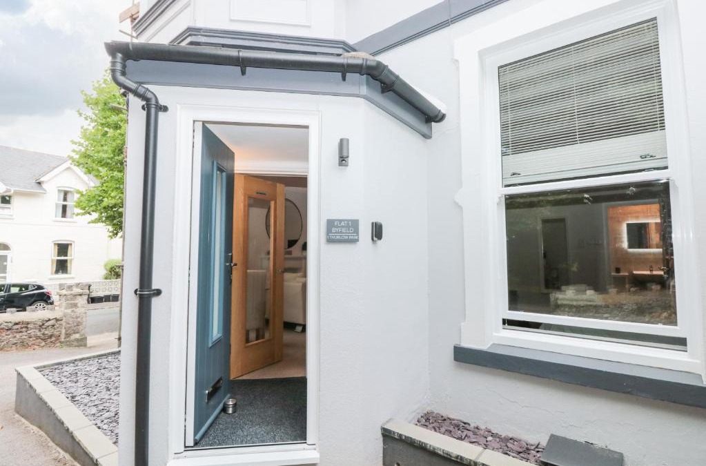 Torquay Apartment | Flat 1 Byfield