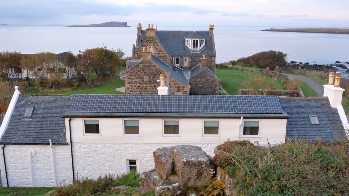 Staffin Apartment | Flat 2 Keeper's Cottage by Interhome