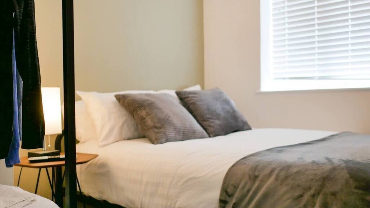 Telford Apartment | Flat 3 Castle Street Serviced Apartments