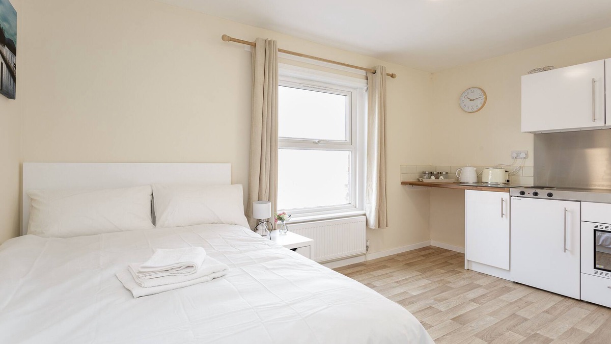 Southampton City Centre Apartment | Flat 3 - Luxury Blackberry Apartments