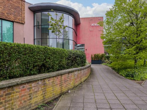 Slough Apartment | Flat 53