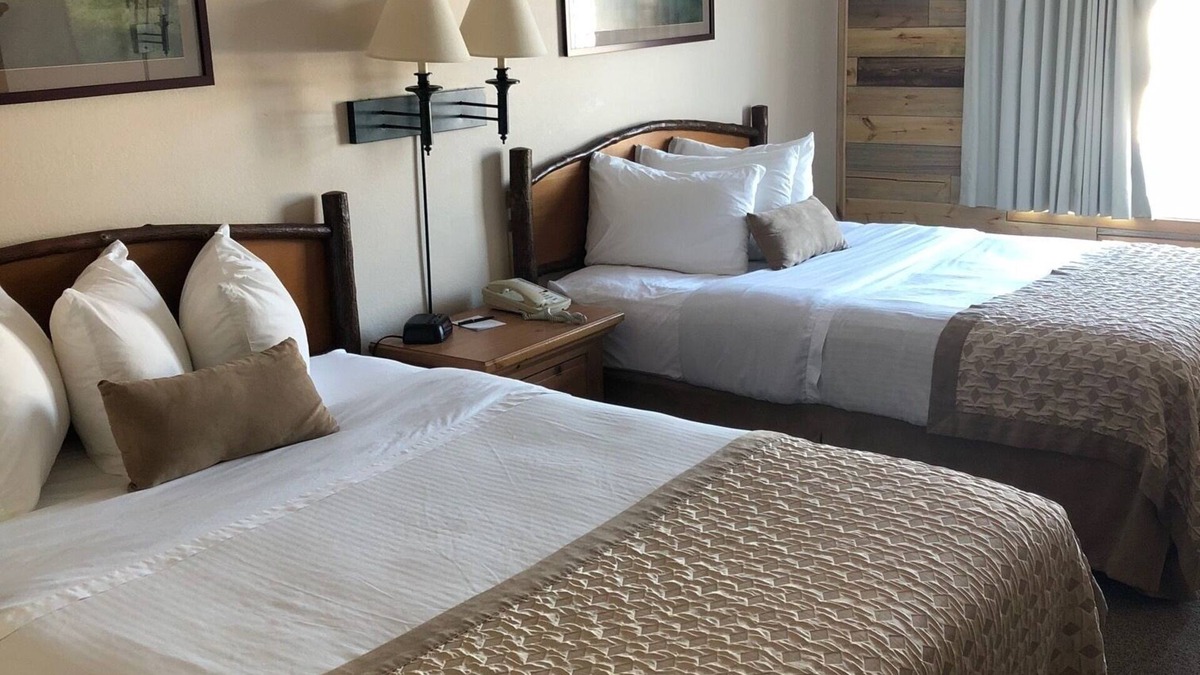 Hayward Hotel | Flat Creek Lodge