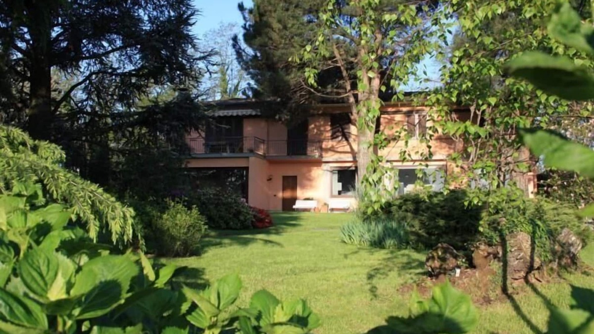 Cremnago Apartment | Flat 'La Cà Nova' with private car park