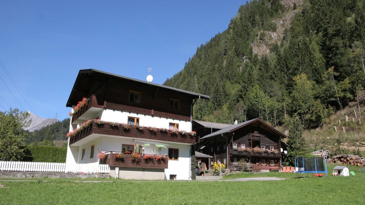 Matrei in Osttirol Apartment | Flat near Hohe Tauern National Park