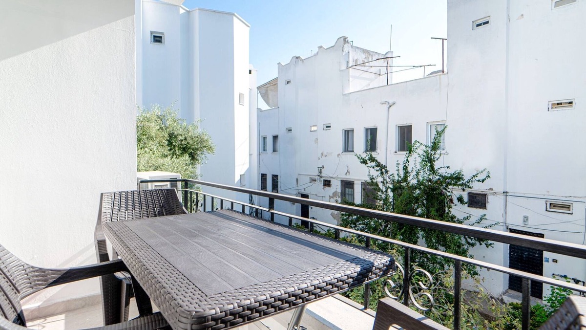 Turgutreis City Center Apartment | Flat w Balcony Garden 3 min to Beach in Bodrum
