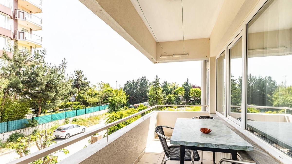 Kartal Apartment | Flat w Balcony Near Marmaray and Coast in Kartal