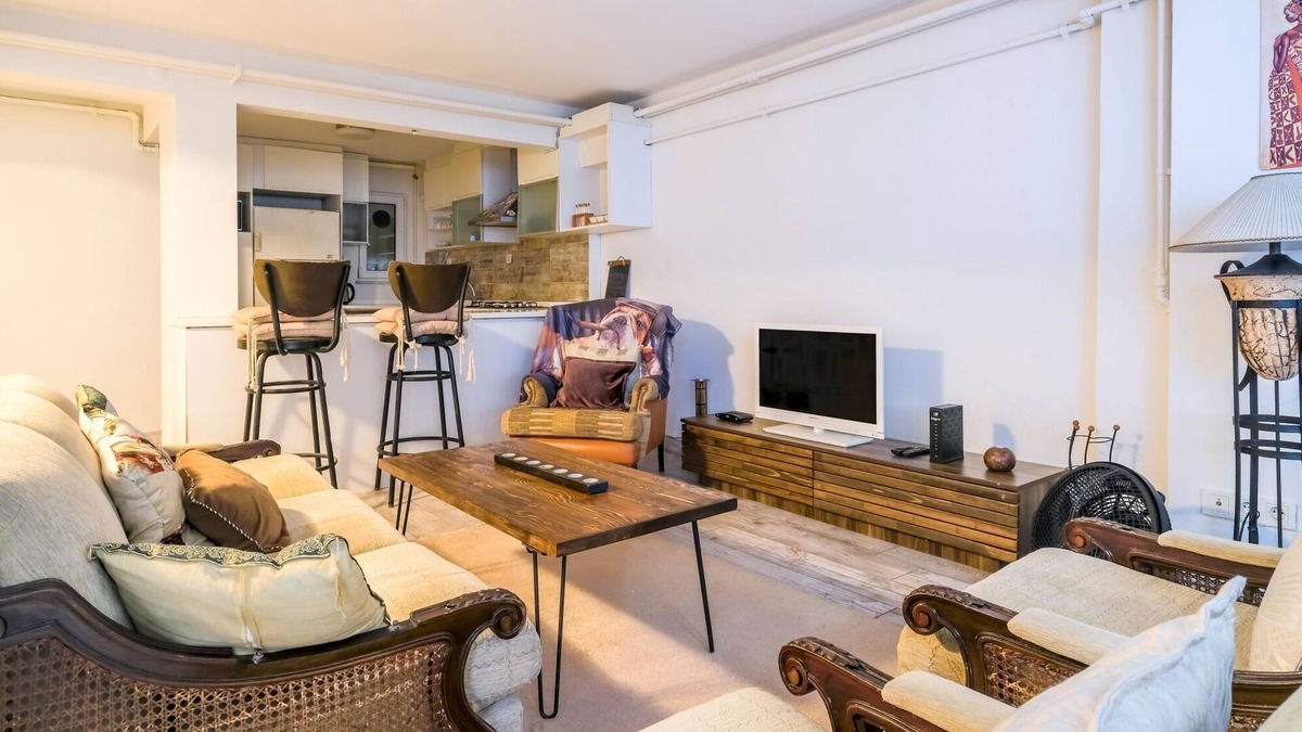 Bomonti Apartment | Flat w Garden 15 min to Cevahir Mall in Sisli