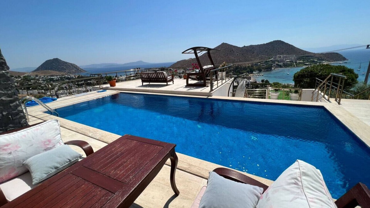 Akyarlar Villa | Flat w Private Pool 5 Min to Beach in Akyarlar