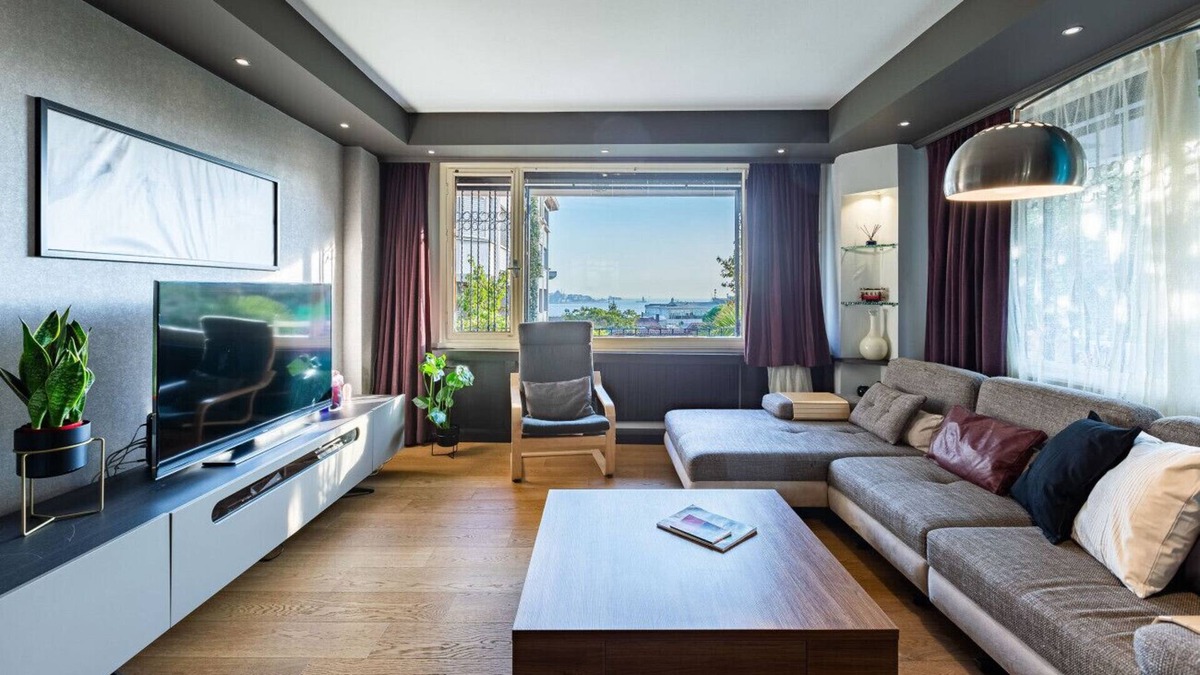 Besiktas Apartment | Flat with Fascinating Bosphorus View in Besiktas