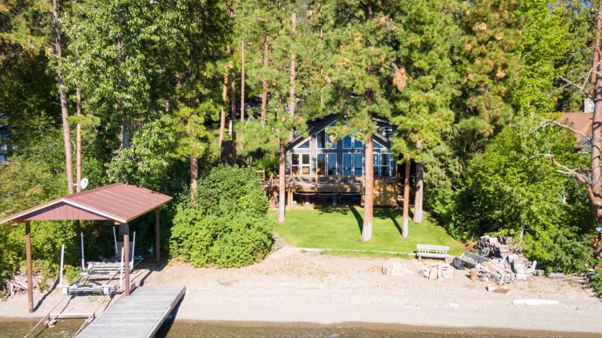 Dayton House | Flathead Lake Waterfront Dream House!