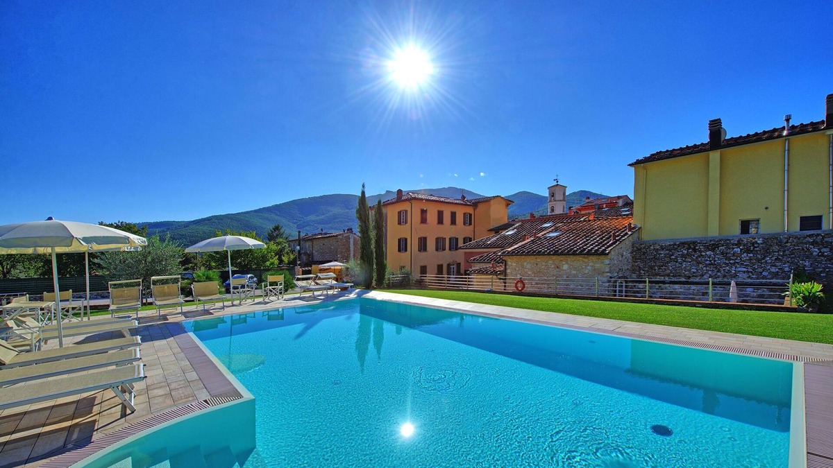 Santa Maria del Giudice Apartment | Flavia 2 - Vacation Rental with swimming pool in Lucca
