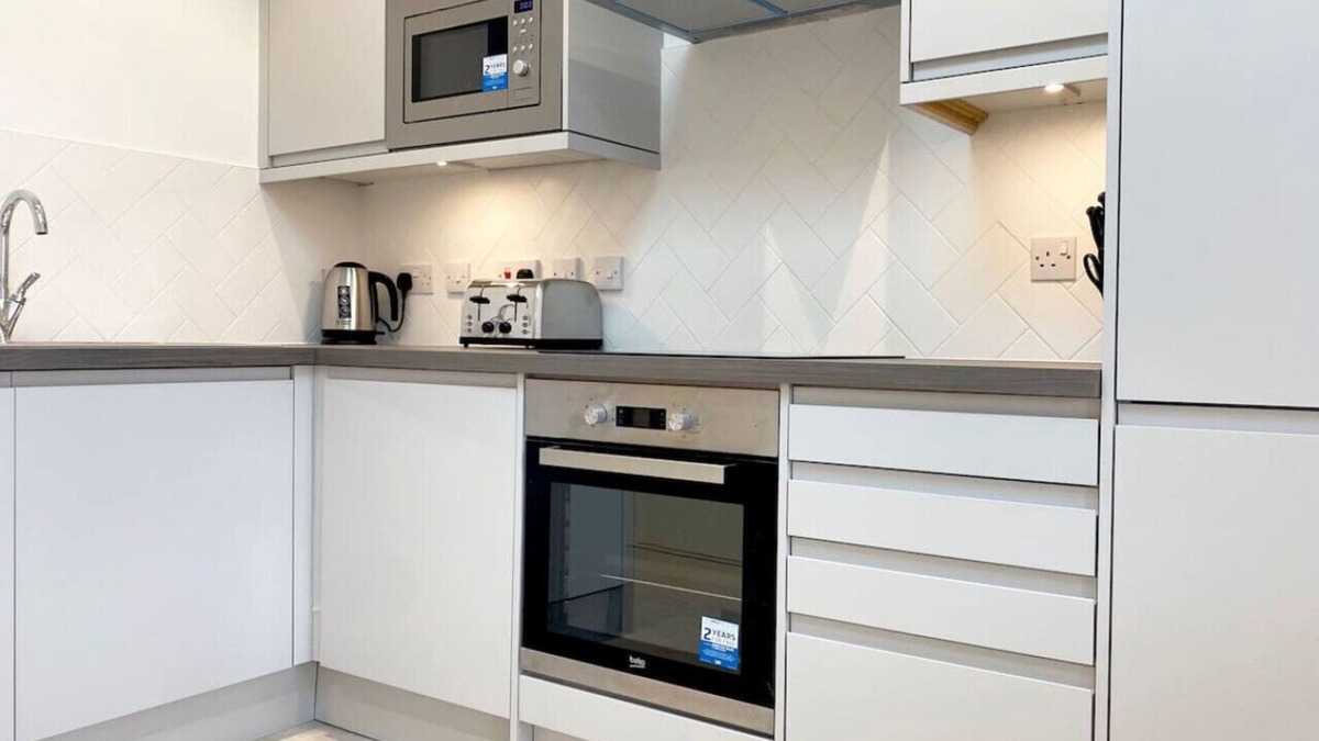 Fleet Apartment | Fleet Heights Apartment Two