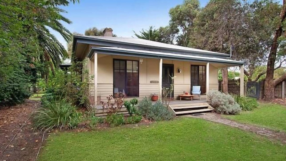 Flinders House | Fleur Baix Flinders Beach House