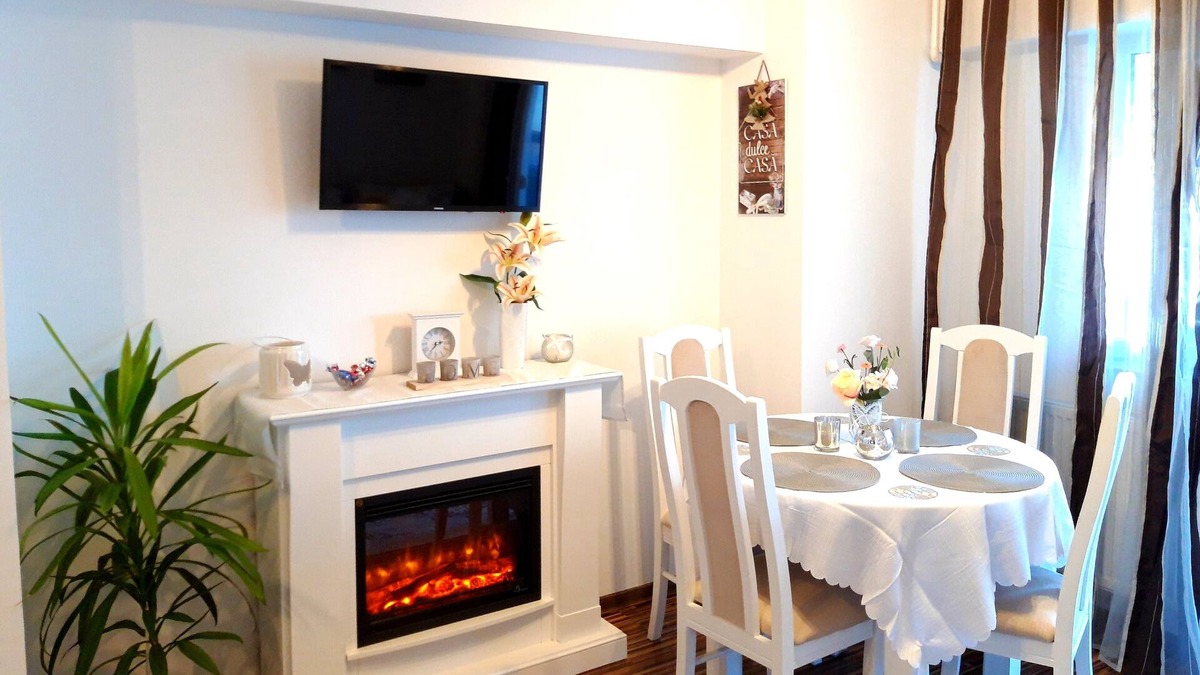 Brasov Apartment | Fleur De Lys :PERFECT choice if you are in Brasov on vacation or for bussiness