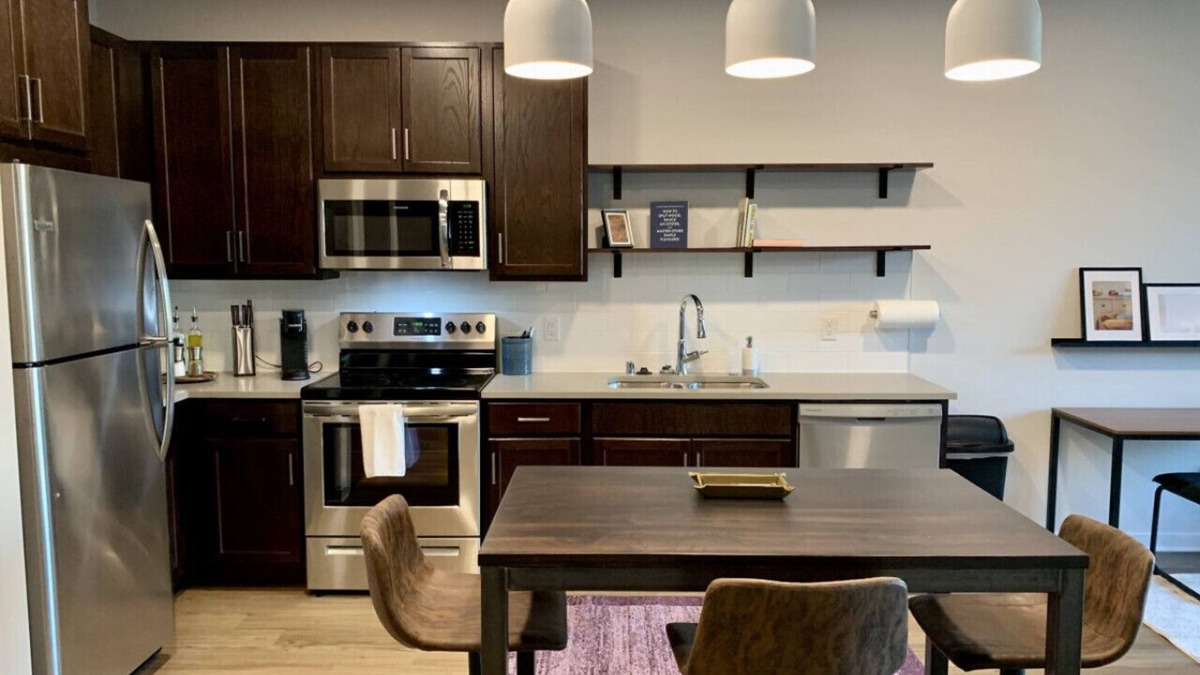 Brown Deer Apartment | Flexhome Brown Deer 1BR G3 - Gym+Pool+Parking