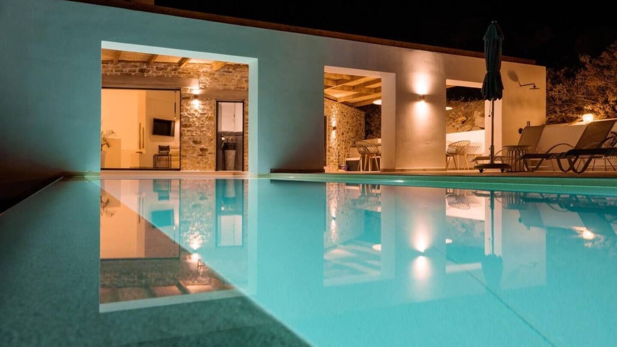Maragas Villa | Flip Flop beach distance villa