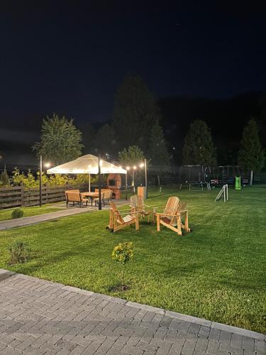Bran House | Floare de Colț-Bran