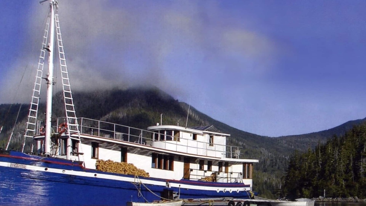 Ucluelet Boat Rental | Floating 100ft Wooden Yacht - Includes floating sauna!