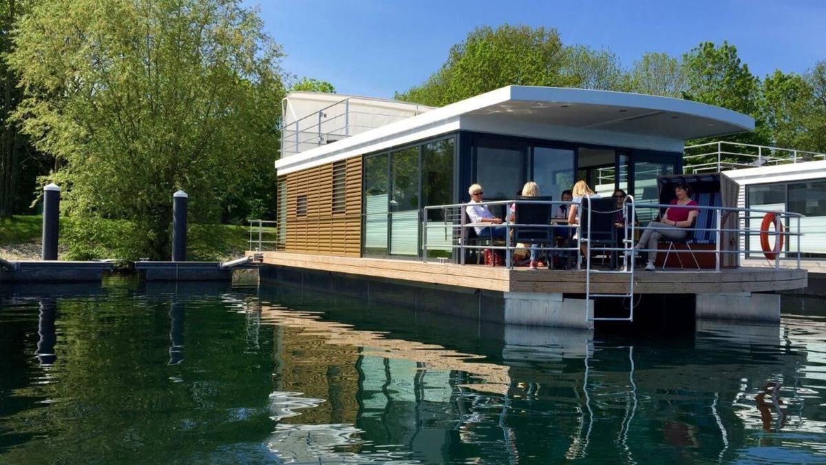 Vynen House | Floating 44 Komfortable Hausboote bei Xanten mit Tollem Seeblick