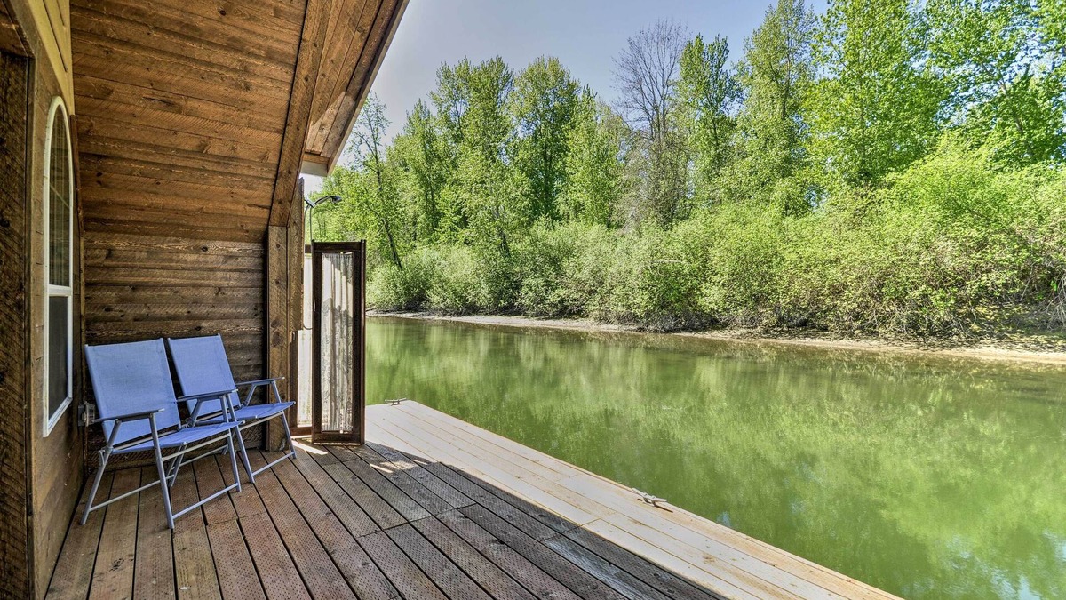 Vancouver House | Floating Home on Columbia River w/Provided Kayaks