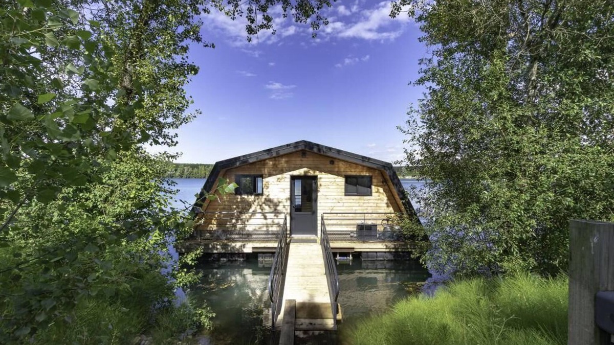 Beautiran Boat Rental | Floating house/Houseboat ★ Baurechinsolite