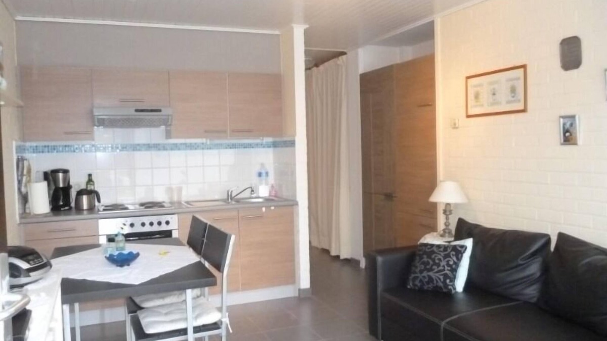 Bredene Apartment | floor apartment with garden and terrace