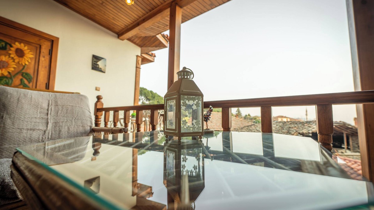 Birgi House | FLORA BİRGİ TAŞ KONAK