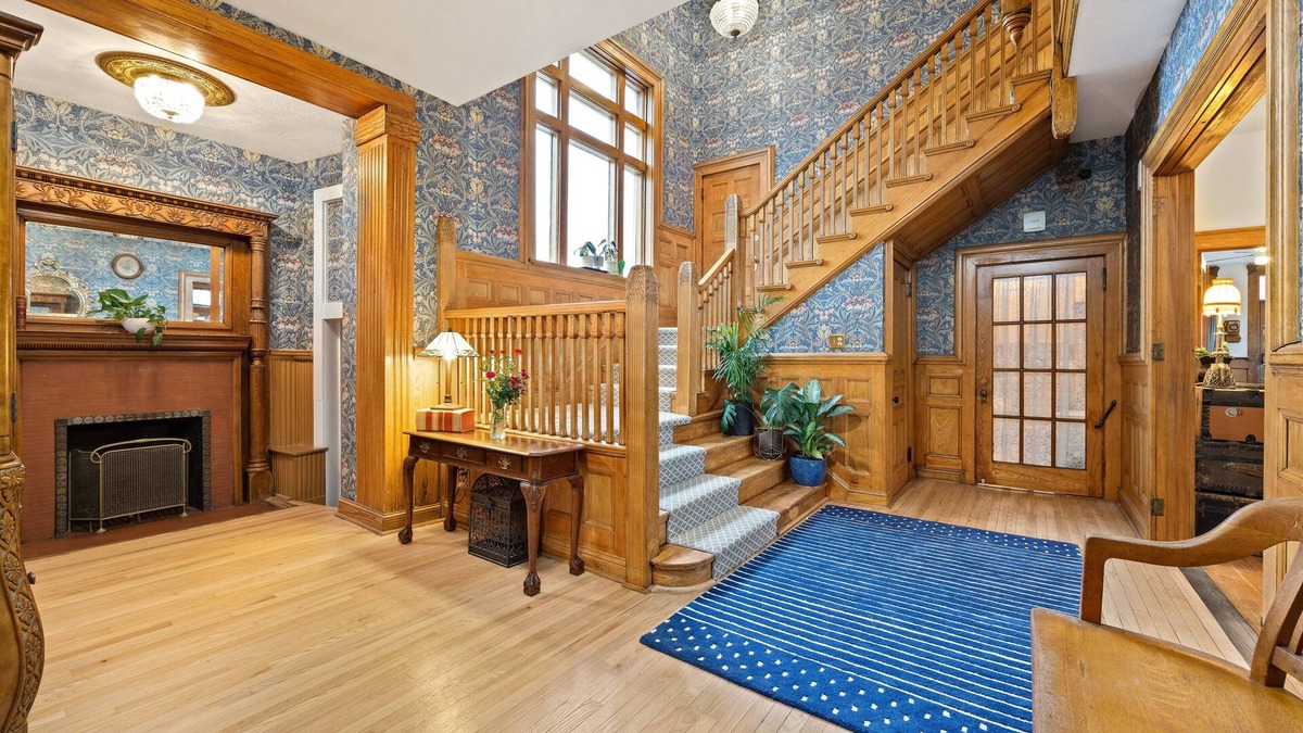 Cheesman Park Bed & Breakfast | Flora House Denver
