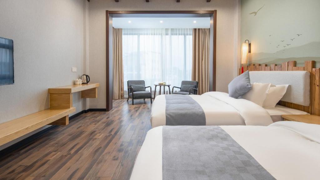 Chizhou Hotel | Floral Hotel Banxia Jiuhuashan Transfer Center