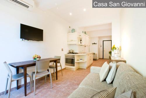 Santa Maria Novella Apartment | Florence Holiday Homes