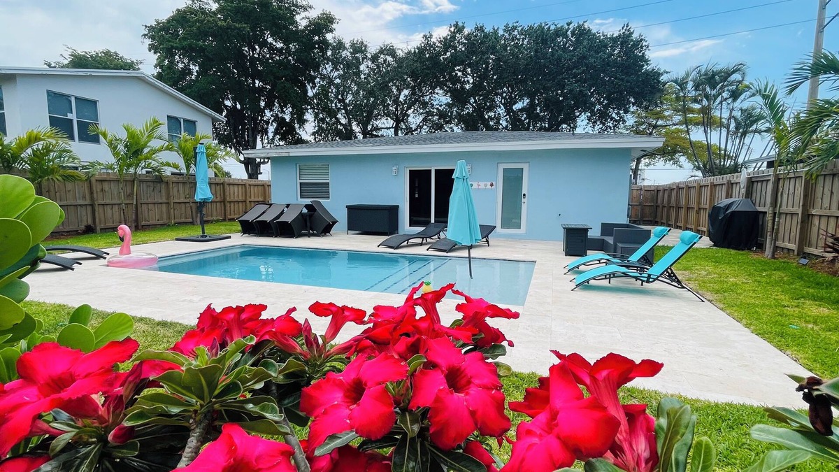 Poinciana Park House | Florida Charm Retreat. Near FLL Air Port and Port Everglades