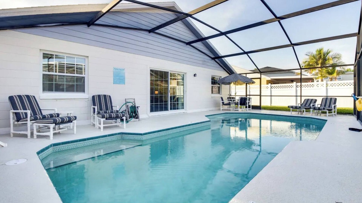 Buena Ventura Lakes House | Florida Gem 2-bedroom house in Kissimmee with strong WiFi, AC, and private pool
