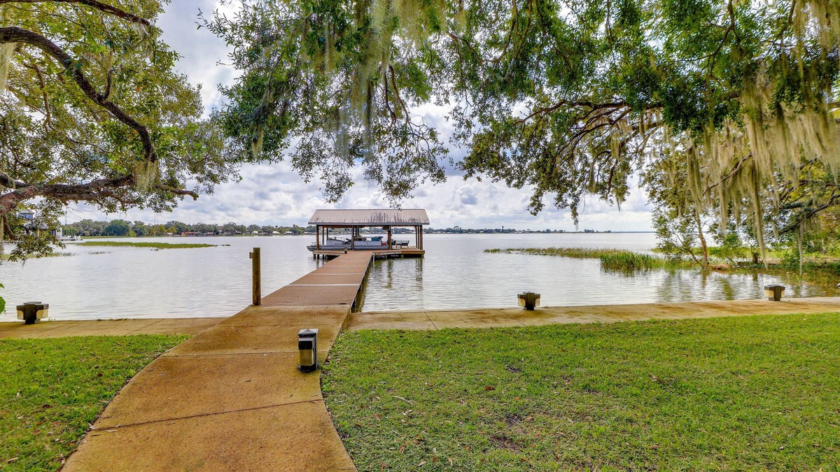 Lake Placid House | Florida Retreat w/Patio, Boat Dock & Shuffleboard