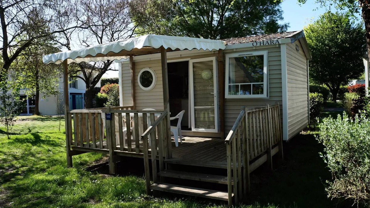 Saumur House | Flower Camping L'Ile d'Offard * - Mobil Home Comfort 18m2 1 bedroom + terrace semi-covered 3 people