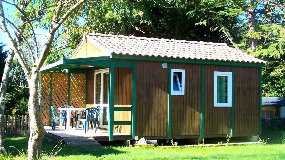 Camon Ski Chalet | Flower Camping LA GDPOLA * - Chalet Figuier Standard 20m2 - 2 bedrooms + covered terrace 10m2 5 people