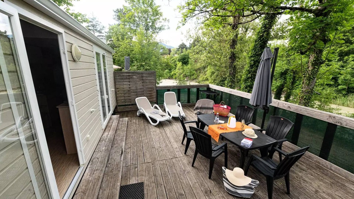 Die House | Flower Camping la Pinède * - Mobile home Premium Riviera 28m2 near river- 2 bedrooms + Terrace with umbrella - 4 people