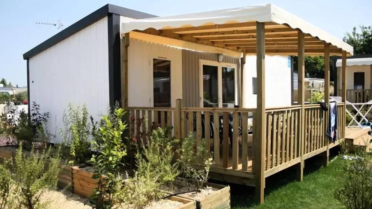 Saint Maime House | Flower Camping La Rivière * - Mobile home Premium 40m2 (2 bedrooms) + TV + LV + BBQ + Clim + 2 bathrooms 5 people