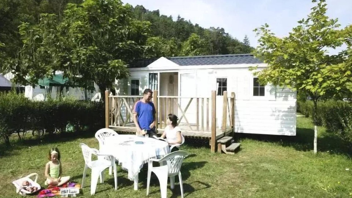 Campagne House | Flower Camping Le Val de la Marquise * - Mobil home Colorado STANDARD 28m2 - 2 bedrooms + uncovered terrace 9m2 4 people