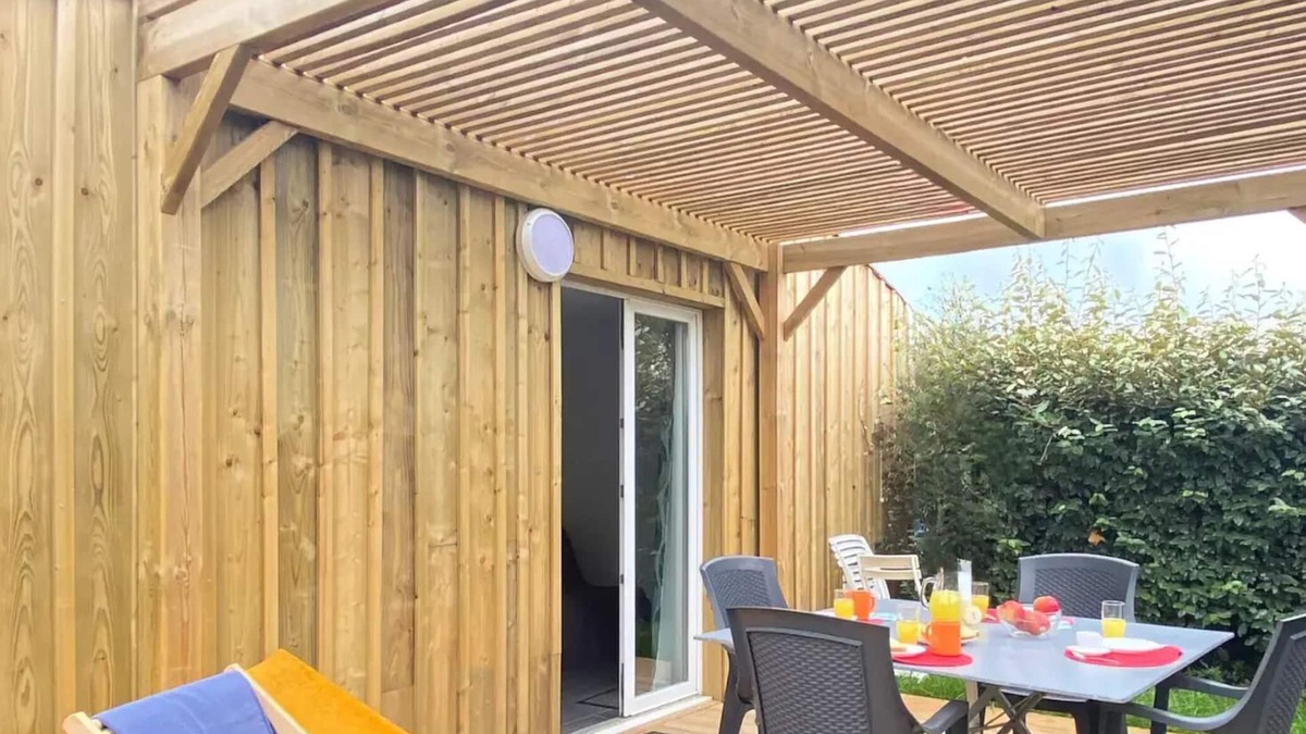 Loix Villa | Flower Camping Les Ilates * - Maisonette CONFORT 31m2 (2 bedrooms) with TV and terrace 4 persons