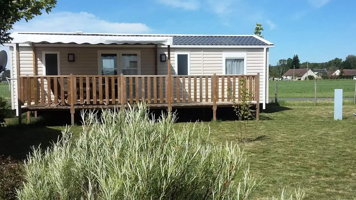 Brehemont House | Flower Camping Loire et Châteaux * - Mobile home Premium 39m2 (3 bedrooms) - 2 bathrooms - semi-covered terrace 6 people