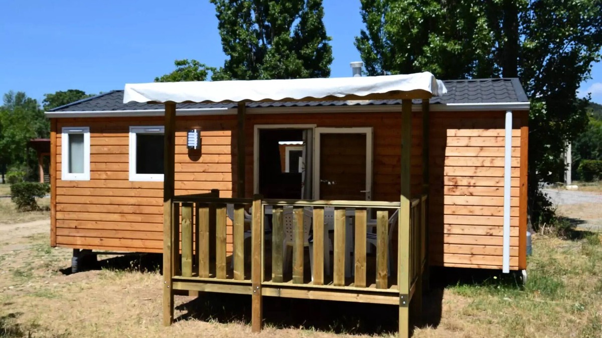Bize-Minervois House | Flower Camping Olivigne * - Mobil home Comfort 2 bedrooms 28m2 + terrace 9m2 + air conditioning + TV 4 people