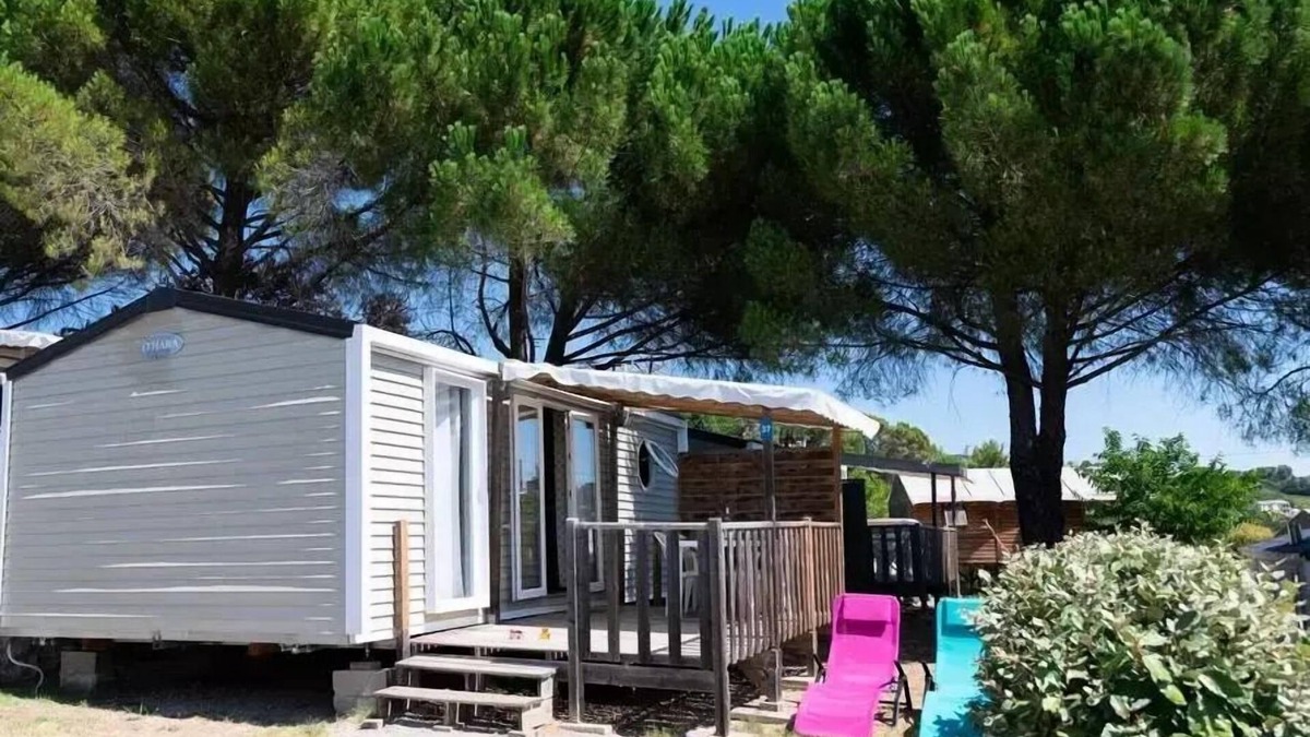 Manosque House | Flower Camping Provence Vallée * - Mobile home Comfort 29m2 2 bedrooms + covered terrace + air conditioning + TV 4 to 5 people - 4 pers. included in the tariff
